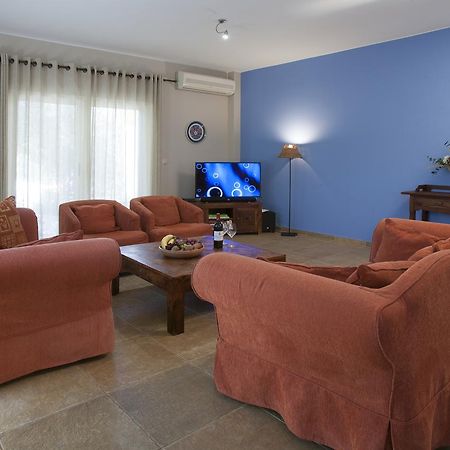 Istron Maisonettes With Private Pool المظهر الخارجي الصورة